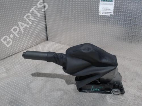 hand-brake-renault-trafic-iii-van-fg_-2014-38762117 main image