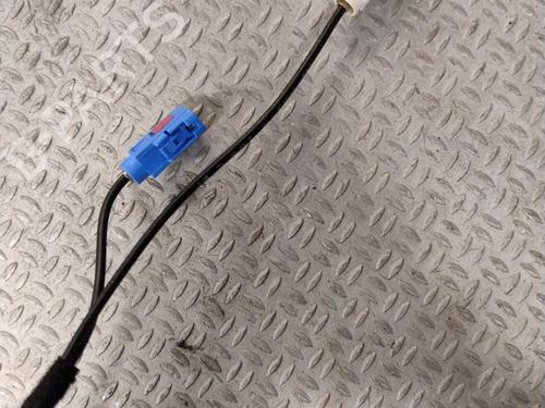 Antenna/Base PEUGEOT 5008 (0U_, 0E_) 2.0 HDi 150 / BlueHDi 150 | BP25703239C140