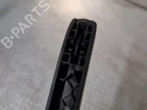 Used Rear windshield wiper arm AUDI A3 Sportback (8VA, 8VF) 35 TDI (150 hp) 24062240