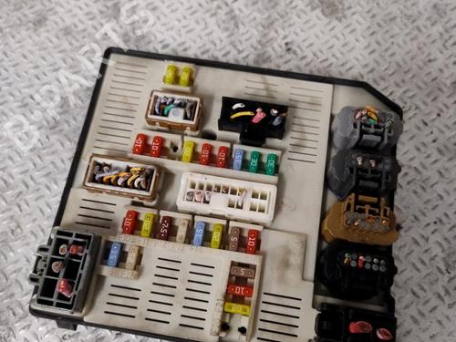 Fuse box RENAULT MEGANE III Hatchback (BZ0/1_, B3_) 1.5 dCi | BP28484011E1