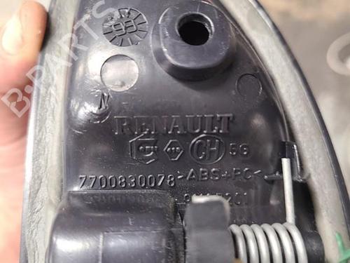 Used Front left interior door handle RENAULT MEGANE I (BA0/1_) 1.6 16V (BA04, BA0B, BA11, BA1J, BA16, BA19, BA1K, BA1V,... (107 hp) 24099936