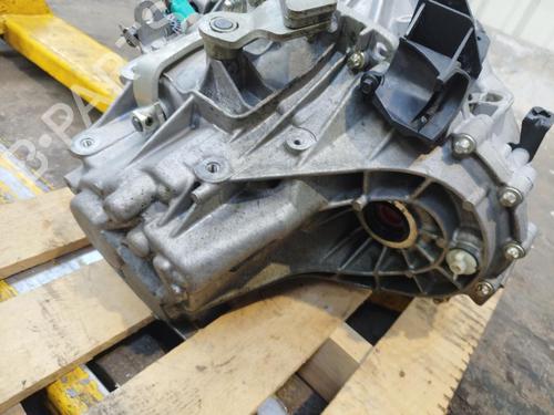 Gearkasse DACIA DUSTER (HM_) 1.5 dCi 115 (HMAD) (116 hp) 29264363