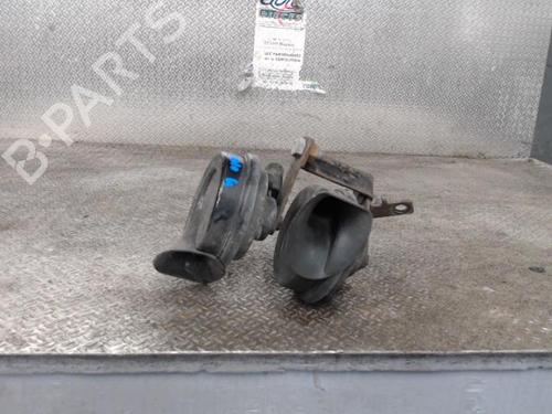 Used Horn VW POLO IV (9N_, 9A_) 1.4 TDI (80 hp) 24089133