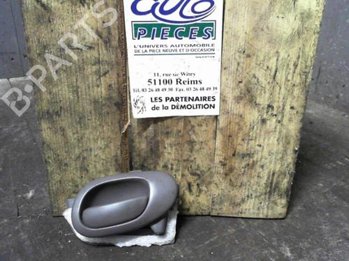 Used Front right interior door handle Front right interior door handle PEUGEOT 206 Hatchback (2A/C) 2.0 HDI 90 (90 hp) 24066905 24066905
