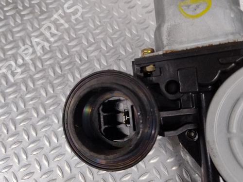 Used Front right window mechanism Front right window mechanism TOYOTA YARIS (_P1_) 1.3 (NCP10, SCP12_) (86 hp) 26037694 26037694