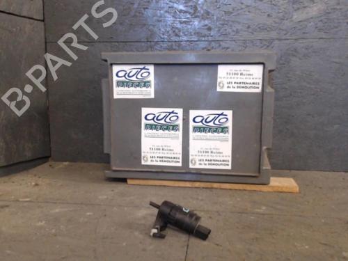 Used Washer pump Washer pump VW GOLF VI (5K1) 1.6 TDI (105 hp) 24069310 24069310