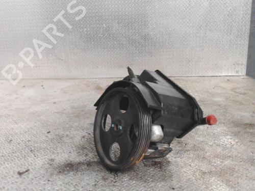 Used Steering pump PEUGEOT 206 Hatchback (2A/C) 1.4 i (75 hp) 24073644