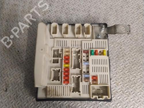 Used Fuse box Fuse box RENAULT SCÉNIC II (JM0/1_) 1.5 dCi (JM1F) (86 hp) 33711804 33711804
