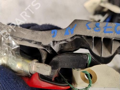 Used Front left exterior door handle SEAT LEON (1P1) 2.0 TDI 16V (140 hp) 25703716