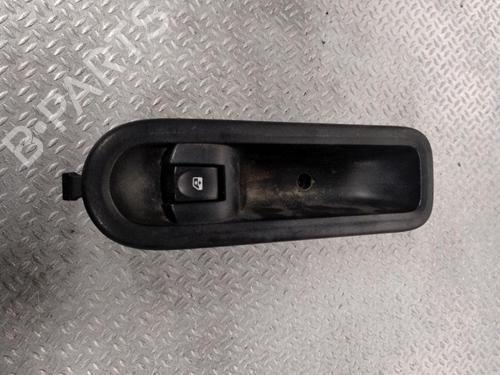 Used Switch Switch RENAULT CLIO III Grandtour (KR0/1_) 1.5 dCi (KR1C, KR1N) (103 hp) 24062095 24062095