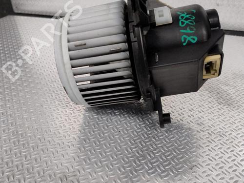 Heater blower motor PEUGEOT 5008 II (MC_, MJ_, MR_, M4_) 2.0 BlueHDi 180 (MJEHZW, MJEHZR, MJEHZP) | BP25703965M62 