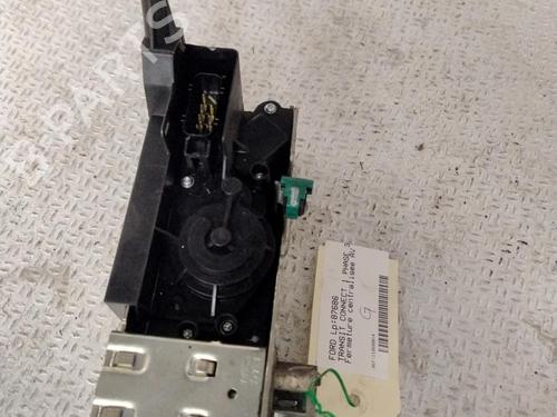 Venstre foran lås FORD TRANSIT CONNECT (P65_, P70_, P80_) 1.8 TDCi | BP29757535C98