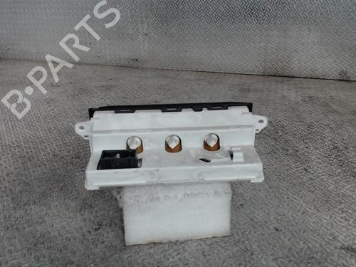 Used Display monitor PEUGEOT 807 (EB_) 2.2 HDi (170 hp) 24076658