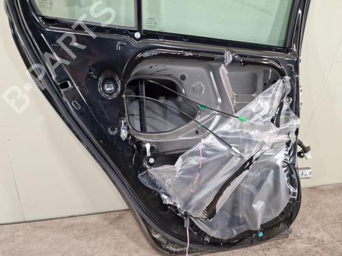 Used Left rear door Left rear door 24061222 24061222