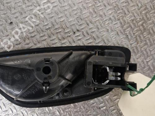 Venstre bak invendig håndtak RENAULT MEGANE IV Hatchback (B9A/M/N_) 1.5 dCi 110 (B9A3) (110 hp) 24100049