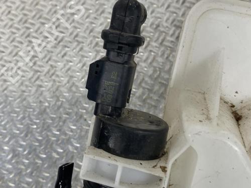 Windscreen washer tank PEUGEOT 3008 II SUV (MC_, MR_, MJ_, M4_) 1.5 BlueHDi 130 | BP24101611C113 