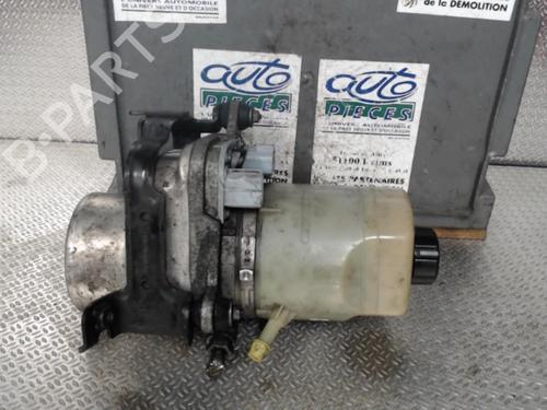 Styring servopumpe FORD FOCUS II (DA_, HCP, DP) 1.6 TDCi (109 hp) 24072208