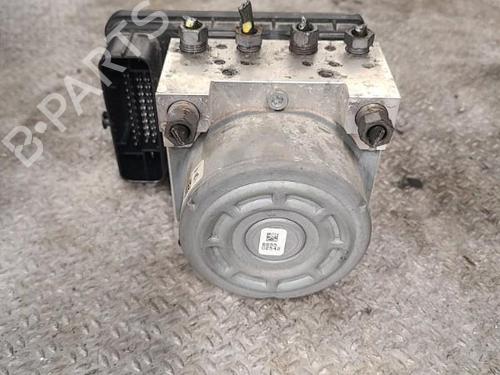 Used ABS pump DACIA DOKKER MPV (KE_) 1.5 dCi (KEAJ, KEAH) (90 hp) 30484452