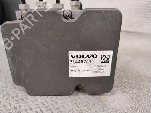 Used ABS pump VOLVO XC40 (536) D3 (150 hp) 31077097