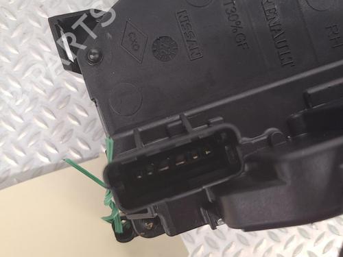 Højre fortil lås RENAULT MASTER III Bus (JV) 2.3 dCi 145 FWD (JV0F, JV0S, JV0T) (146 hp) 25884085