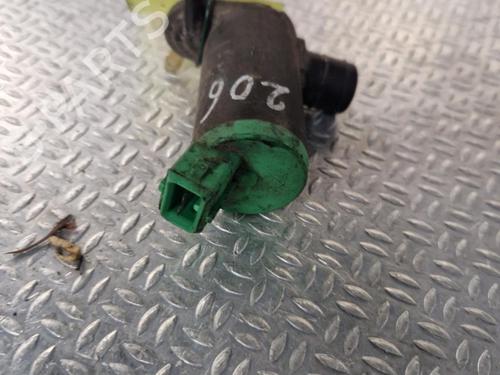 Used Washer pump PEUGEOT 206 Hatchback (2A/C) 1.9 D (69 hp) 24068949