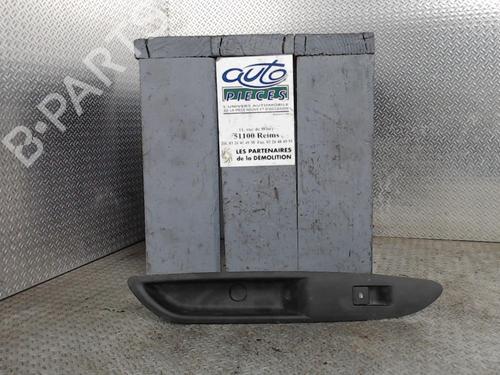 left-rear-window-switch-opel-mokka-mokka-x-j13-2012-2013-2014-2015-2016-2017-2018-2019-24078436 main image