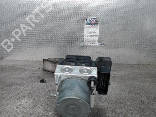 Used ABS pump ABS pump RENAULT KANGOO Express (FW0/1_) 1.5 dCi 75 (FW07, FW10, FW04) (75 hp) 27352901 27352901