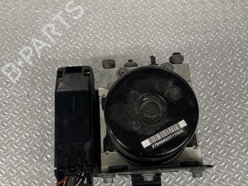Used ABS pump ABS pump FORD FIESTA VI (CB1, CCN) 1.25 (82 hp) 30740300 30740300