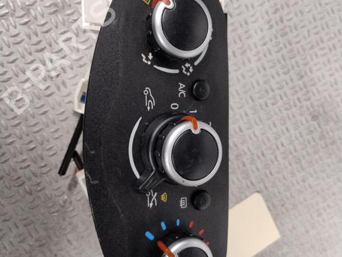 AC-Styringsenhed/Manøvreenhed RENAULT TWINGO III (BCM_, BCA_) 0.9 TCe 90 (BCM9, BCM2) (90 hp) 30047342