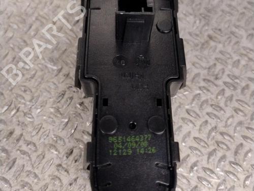 Used Left front window switch Left front window switch CITROËN C4 Coupe (LA_) 1.6 HDi (109 hp) 33007402 33007402