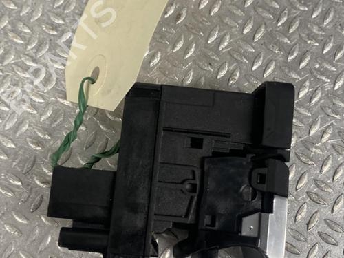 Used Switch Switch VW GOLF VII (5G1, BQ1, BE1, BE2) 1.4 TSI (125 hp) 30265513 30265513