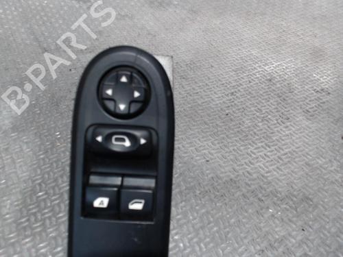 Used Left front window switch CITROËN C3 II (SC_) 1.0 VTi 68 (68 hp) 24077008