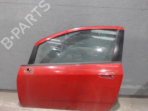 Used Left front door FIAT GRANDE PUNTO (199_) 1.3 D Multijet (75 hp) 24083479