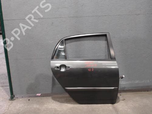 Dør højre bagtil Dør højre bagtil TOYOTA COROLLA Saloon (_E12_) 1.6 VVT-i (ZZE121_, ZZE121R) (110 hp) 24074656 24074656
