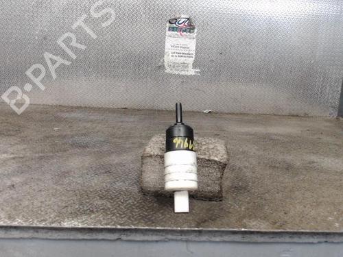 Used Washer pump RENAULT KANGOO Express (FC0/1_) 1.5 dCi (FC07, FC1R) (65 hp) 24089760