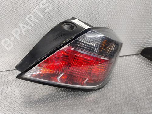 right-taillight-opel-astra-h-gtc-a04-2005-2006-2007-2008-2009-2010-28526728 main image