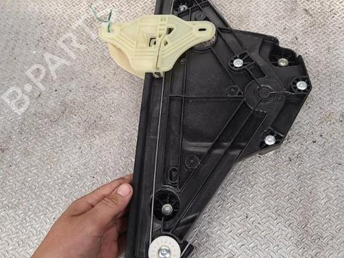 Used Rear right window mechanism RENAULT CLIO V (B7_) 1.0 TCe 90 (B7MT) (91 hp) 24100389