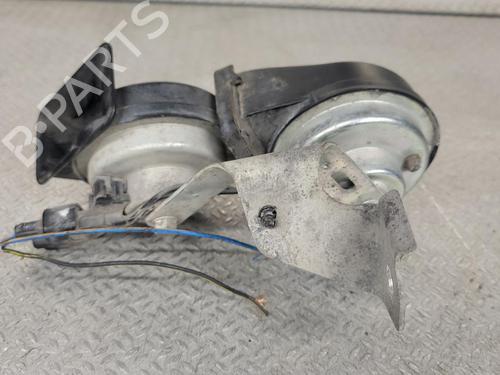 Used Horn Horn PEUGEOT 308 I (4A_, 4C_) 1.4 16V (98 hp) 36757111 36757111