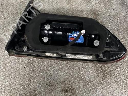 Farolim esquerdo da mala VW T-ROC (A11, D11) 1.5 TSI (150 hp) 24101429