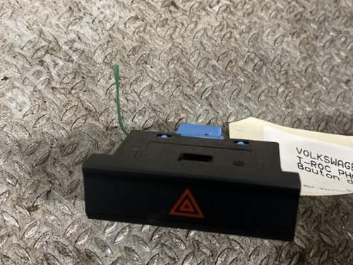 Used Warning switch VW T-ROC (A11, D11) 1.5 TSI (150 hp) 24101425