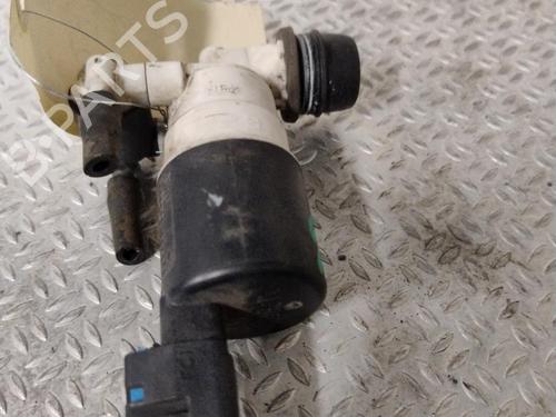 Used Washer pump RENAULT MEGANE IV Hatchback (B9A/M/N_) 1.5 dCi 110 (B9A3) (110 hp) 30164157