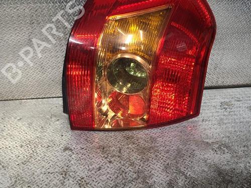 right-taillight-toyota-corolla-saloon-_e12_-2000-2001-2002-2003-2004-2005-2006-2007-2008-24098427 main image