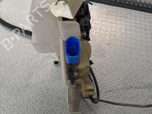 Used Front left lock VW POLO IV (9N_, 9A_) 1.4 TDI (70 hp) 24060175