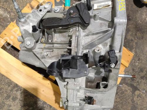gearbox-renault-clio-v-b7_-2019-38787171 main image