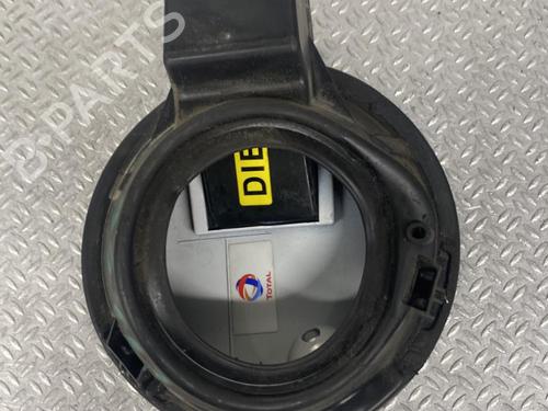 Fuel flap PEUGEOT 208 I (CA_, CC_) 1.4 HDi | BP24062381C131