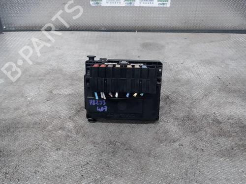 Used Fuse box PEUGEOT 407 (6D_) 2.0 HDi 135 (6DRHRH, 6DRHRE, 6DRHRG, 6DRHRJ) (136 hp) 30484382