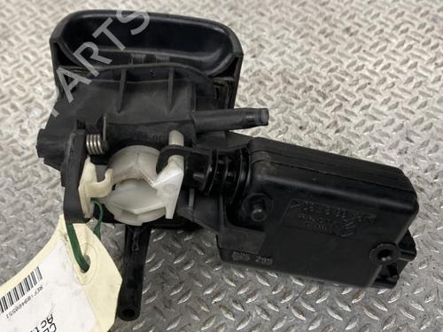 Used Tailgate handle RENAULT CLIO II (BB_, CB_) 1.2 (BB0A, BB0F, BB10, BB1K, BB28, BB2D, BB2H, CB0A,... (58 hp) 24099146