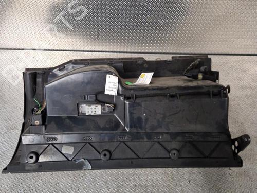 Used Glove box AUDI TT (8N3) 1.8 T quattro (224 hp) 24063180