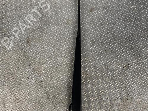 Used Front windshield wiper arm DS DS 3 / DS 3 CROSSBACK (UR_, UC_, UJ_) E-TENSE (UZZKXZ) (136 hp) 24101623