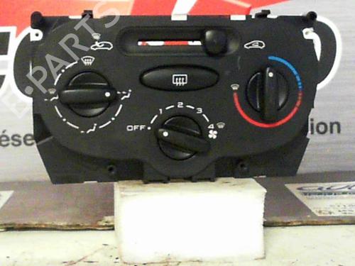 Used Climate control Climate control PEUGEOT 206+ (2L_, 2M_) 1.4 i (2LKFWA, 2MKFWA) (75 hp) 24064784 24064784